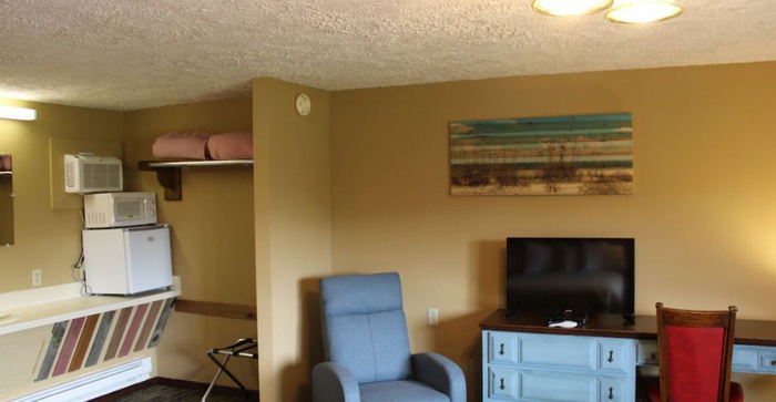 Dreamland Motel - Web Listing (newer photo)